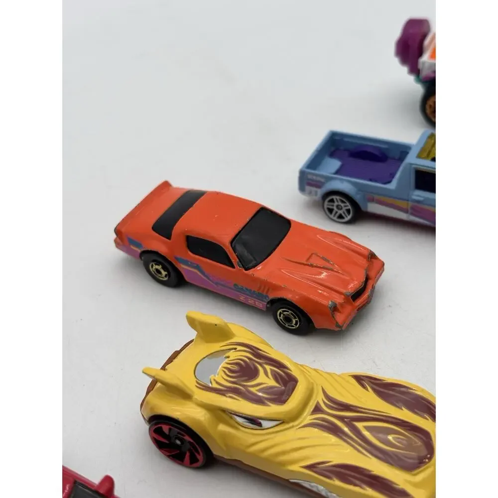 Vintage Hot Wheels Lot Of 5 Cars. FJ, Camaro, VW, Nissan GT And Howlin Heat.